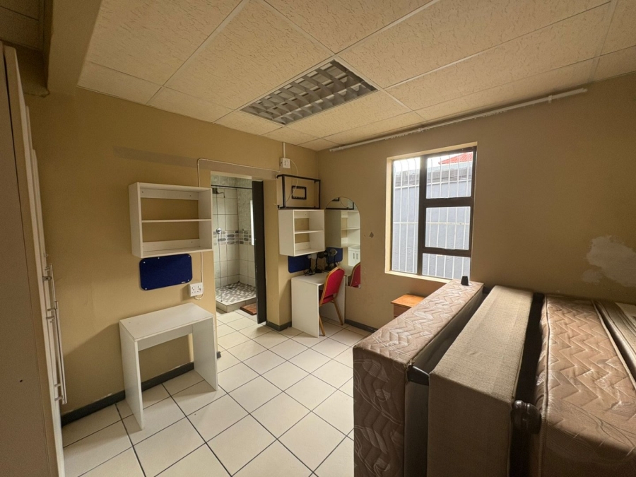 10 Bedroom Property for Sale in Southernwood Eastern Cape